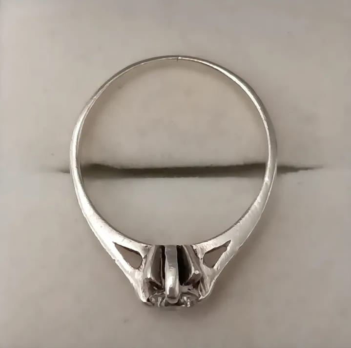 Anillo solitario de plata