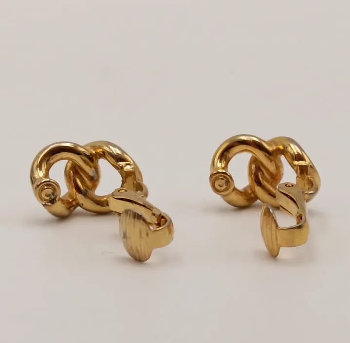 Aros Dior