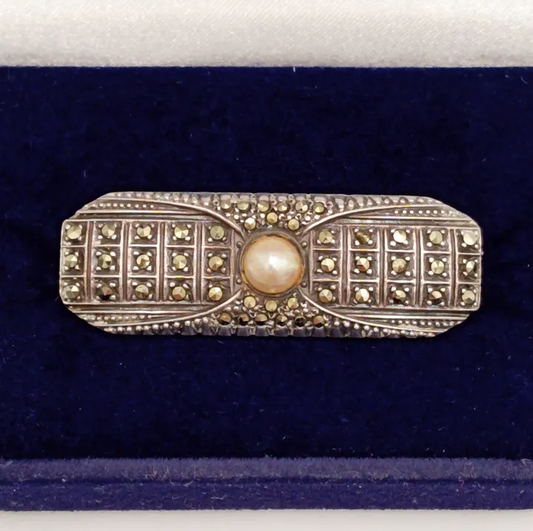 Broche francés de plata antigua 935