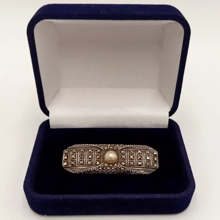 Broche francés de plata antigua 935