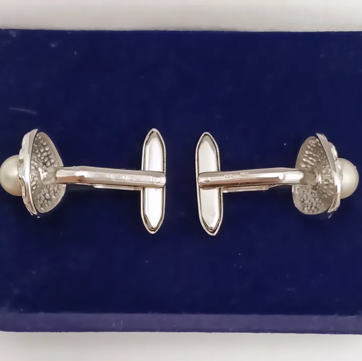 Colleras de mujer de los años 50