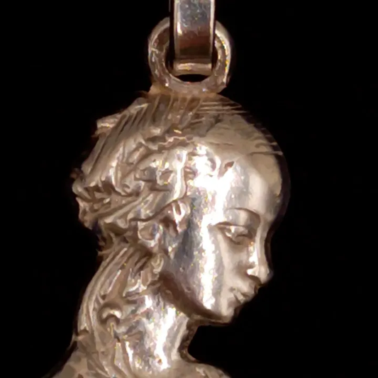 Antiguo colgante italiano de plata esterlina