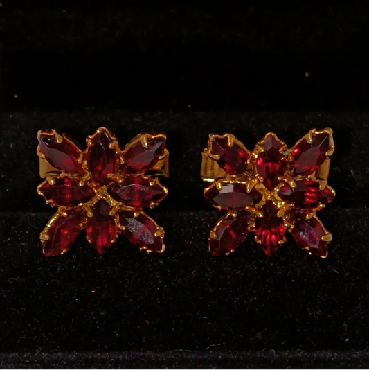 Colleras en metal dorado