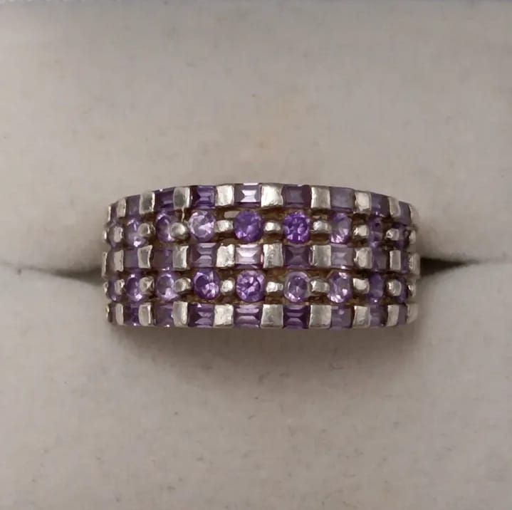Anillo de amatistas en plata 925
