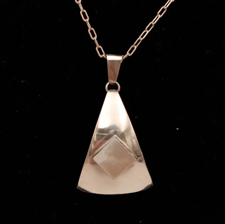 Colgante de nácar en plata 925