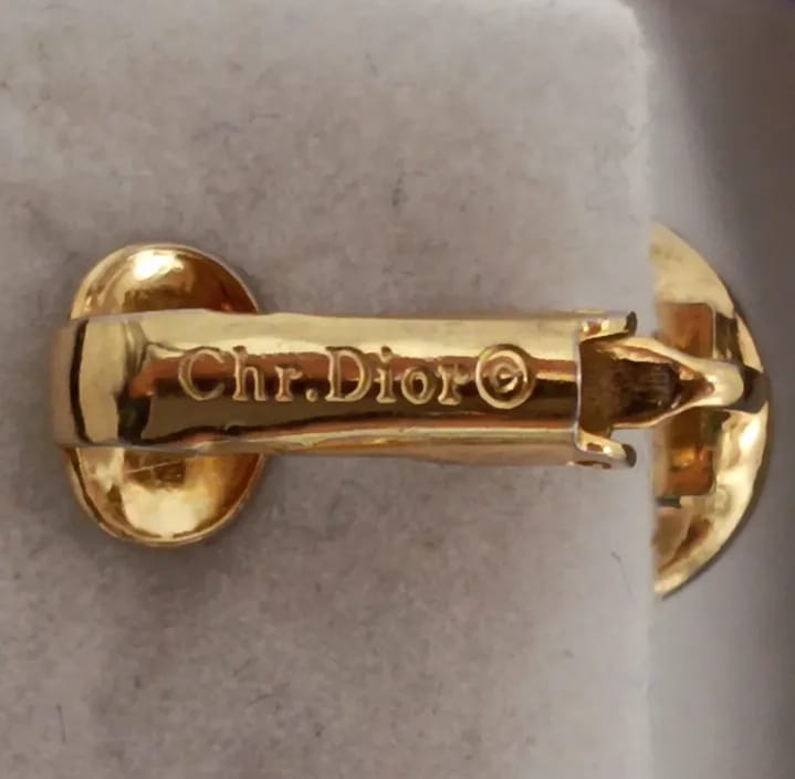 Aros Dior