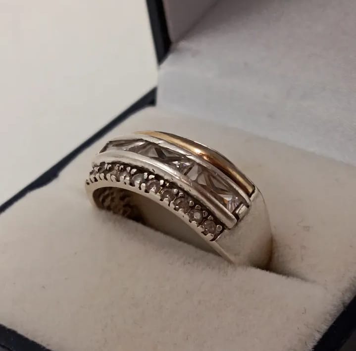 Anillo de oro y plata 925
