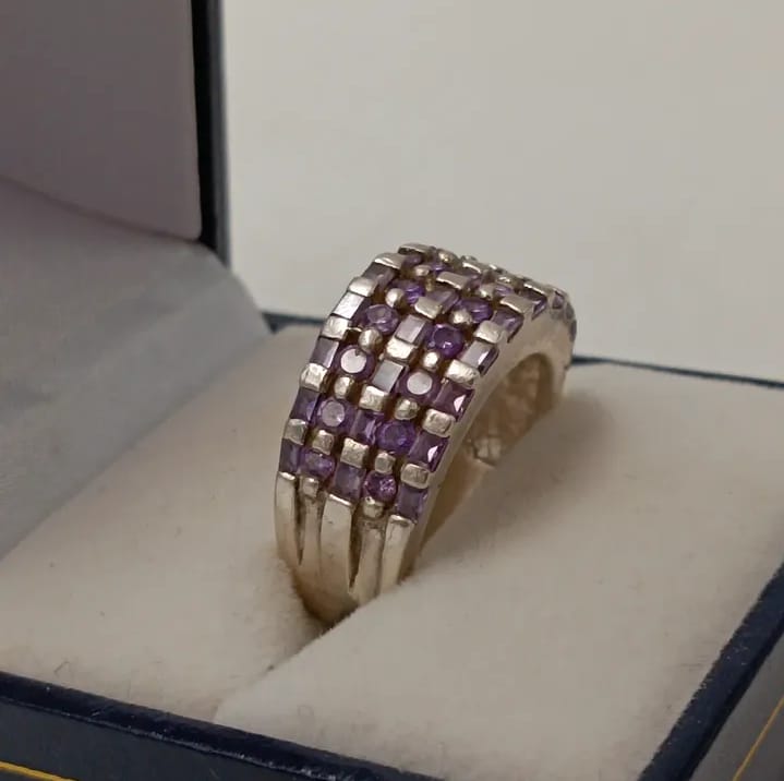 Anillo de amatistas en plata 925