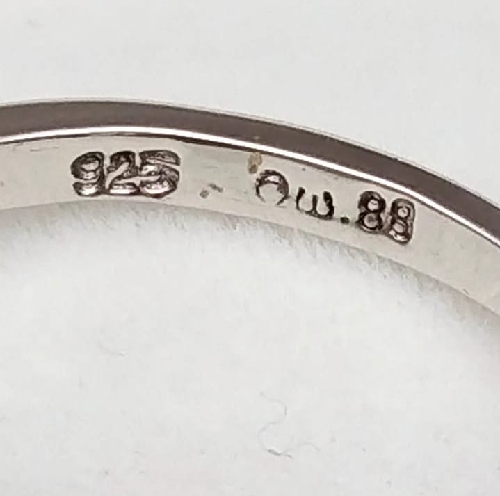 Anillo de plata esterlina