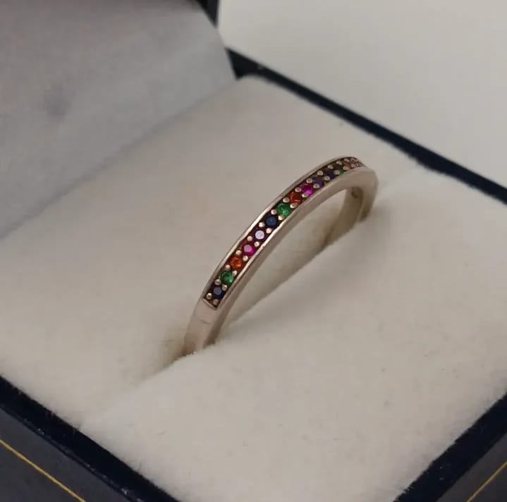 Anillo de plata